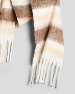 Amelia Scarf