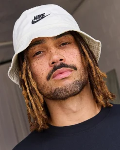 Apex Bucket Hat