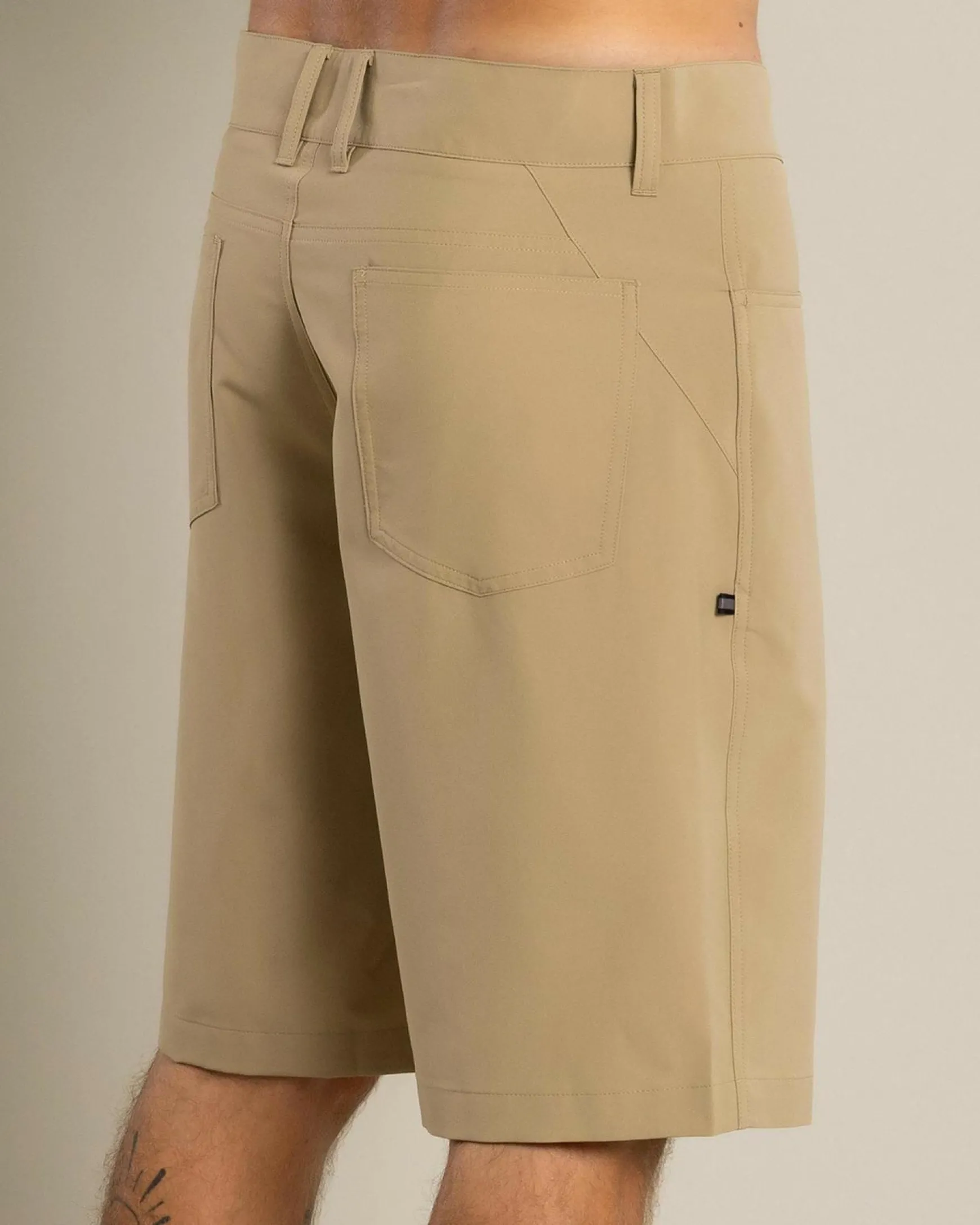Baseline 21" Hybrid Walkshort