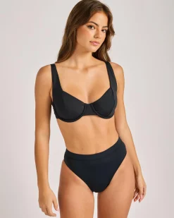 Beach Classics Underwire D Cup Bikini Top