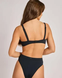 Beach Classics Underwire D Cup Bikini Top