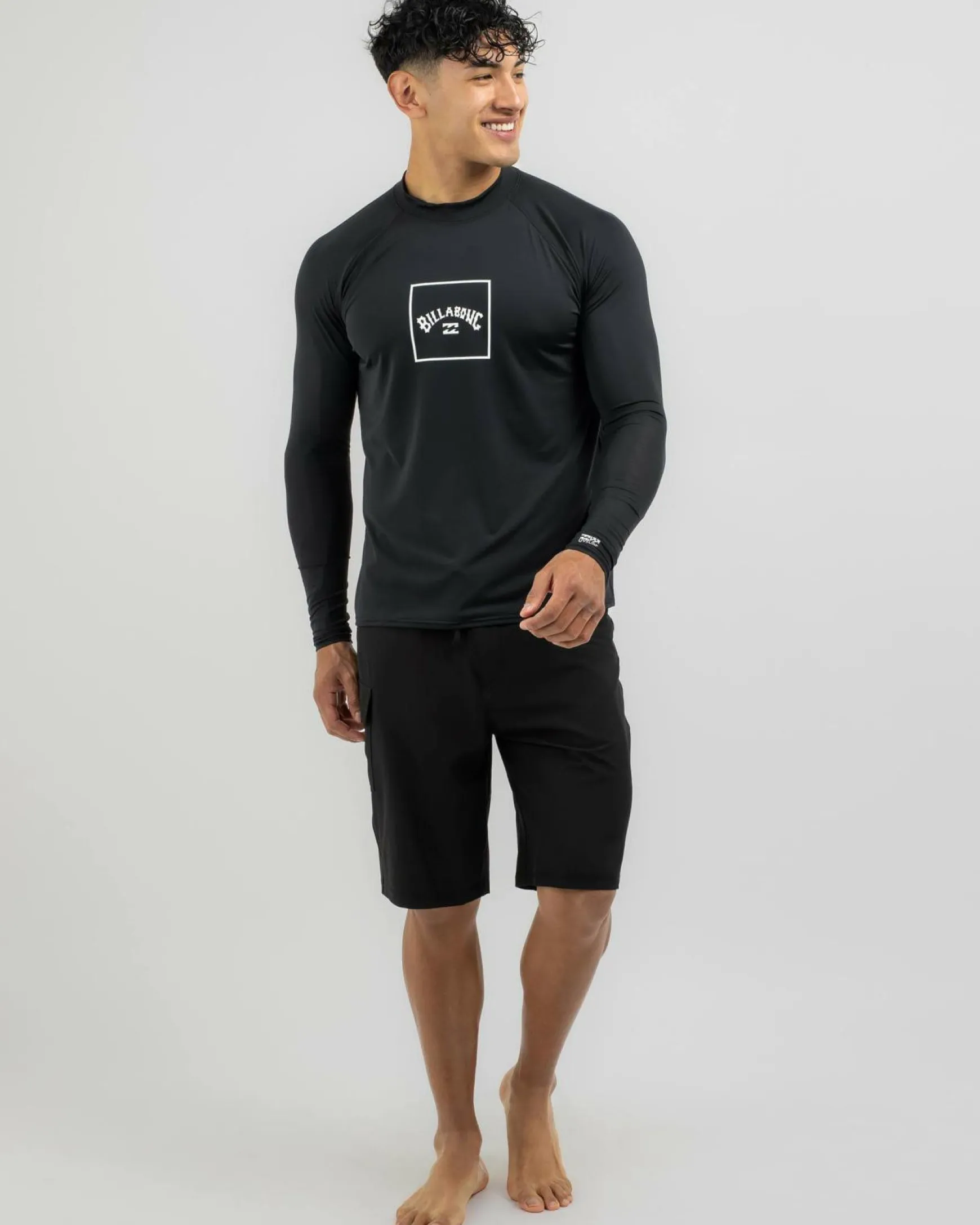 Boxed Arch Long Sleeve Wetshirt