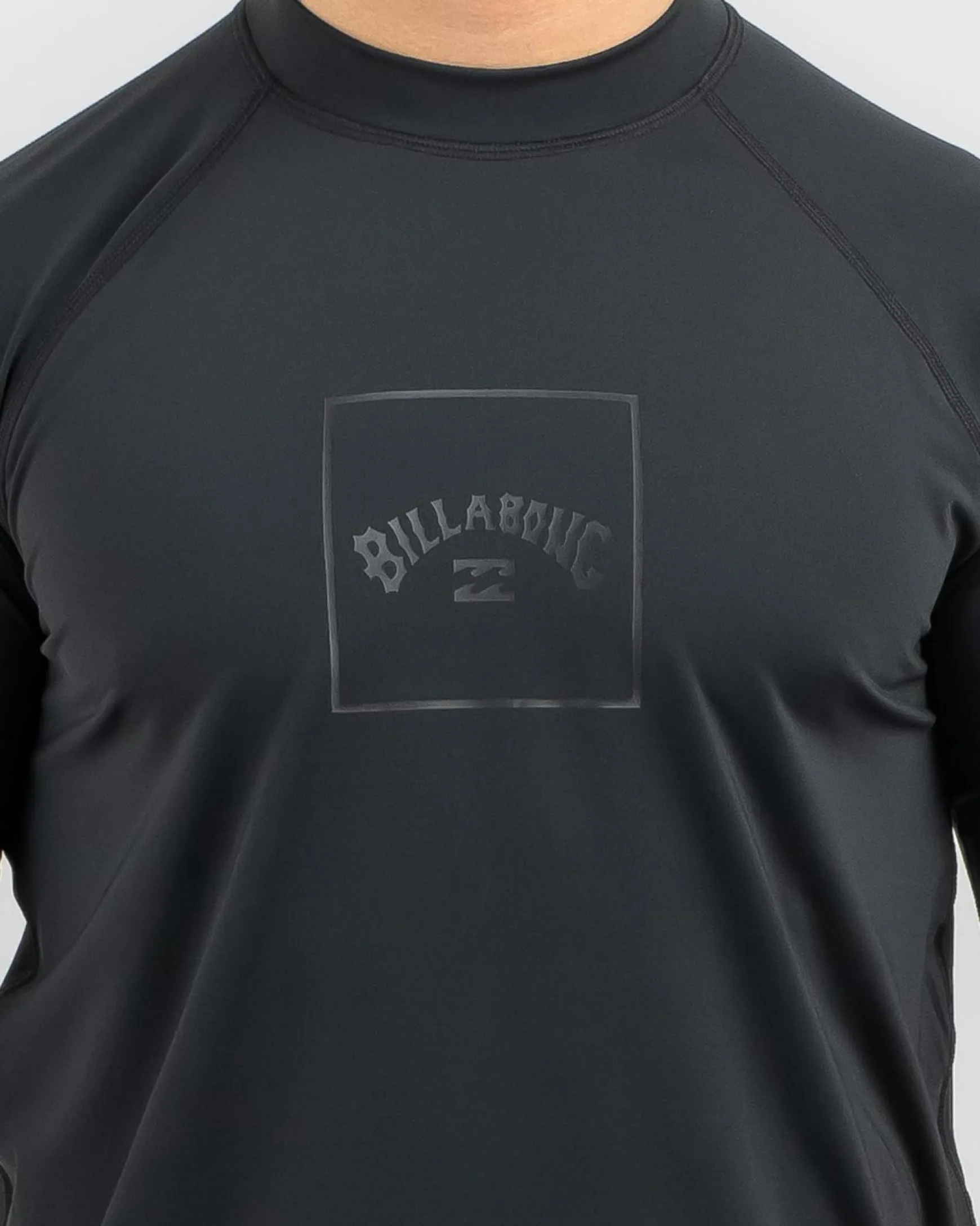 Boxed Arch Short Sleeve Wetshirt
