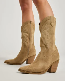 Buck Boots