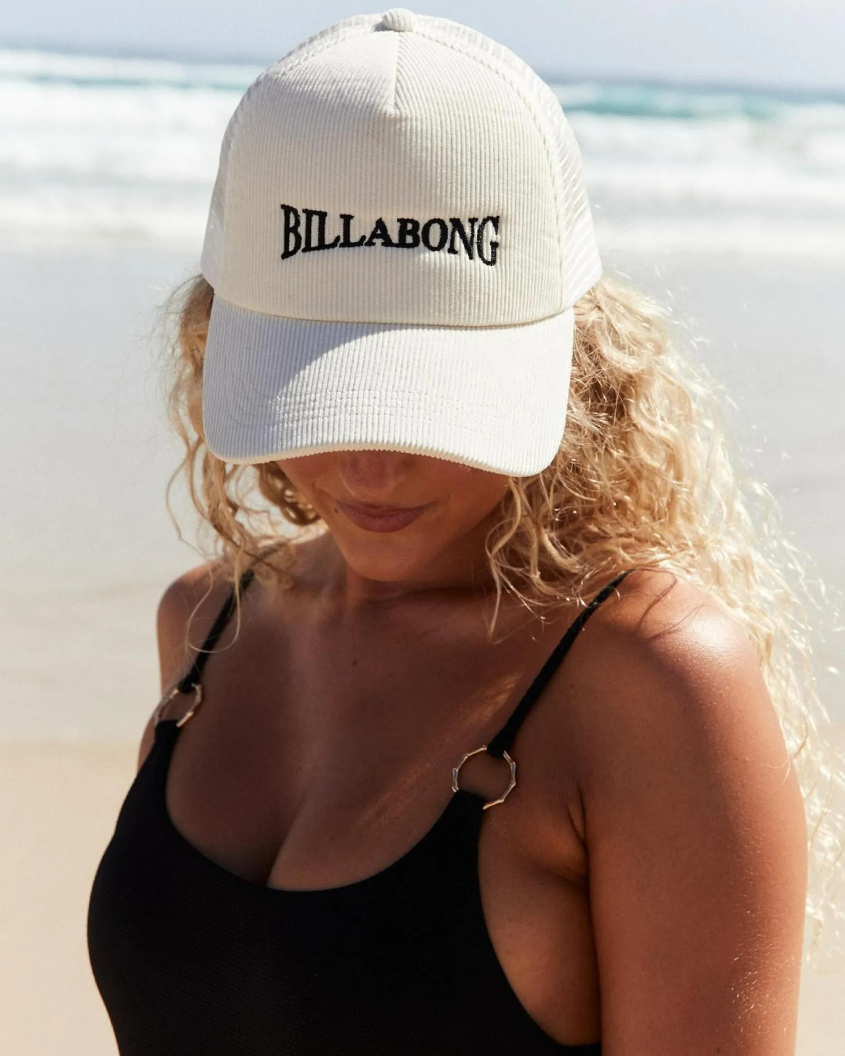 CB Across Waves Cord Trucker