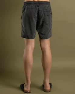 Center Trunk 17