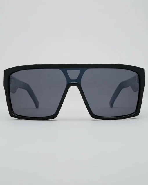 Command Polarised Sunglasses