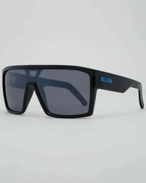 Command Polarised Sunglasses