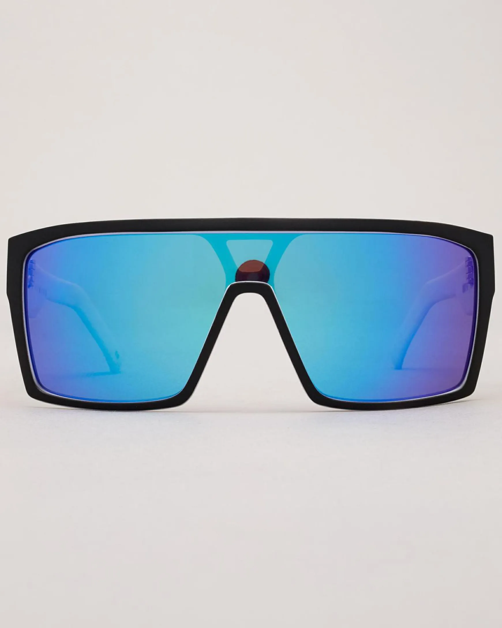Command Polarised Sunglasses