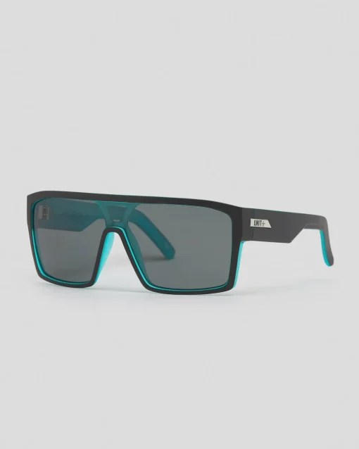Command Polarised Sunglasses