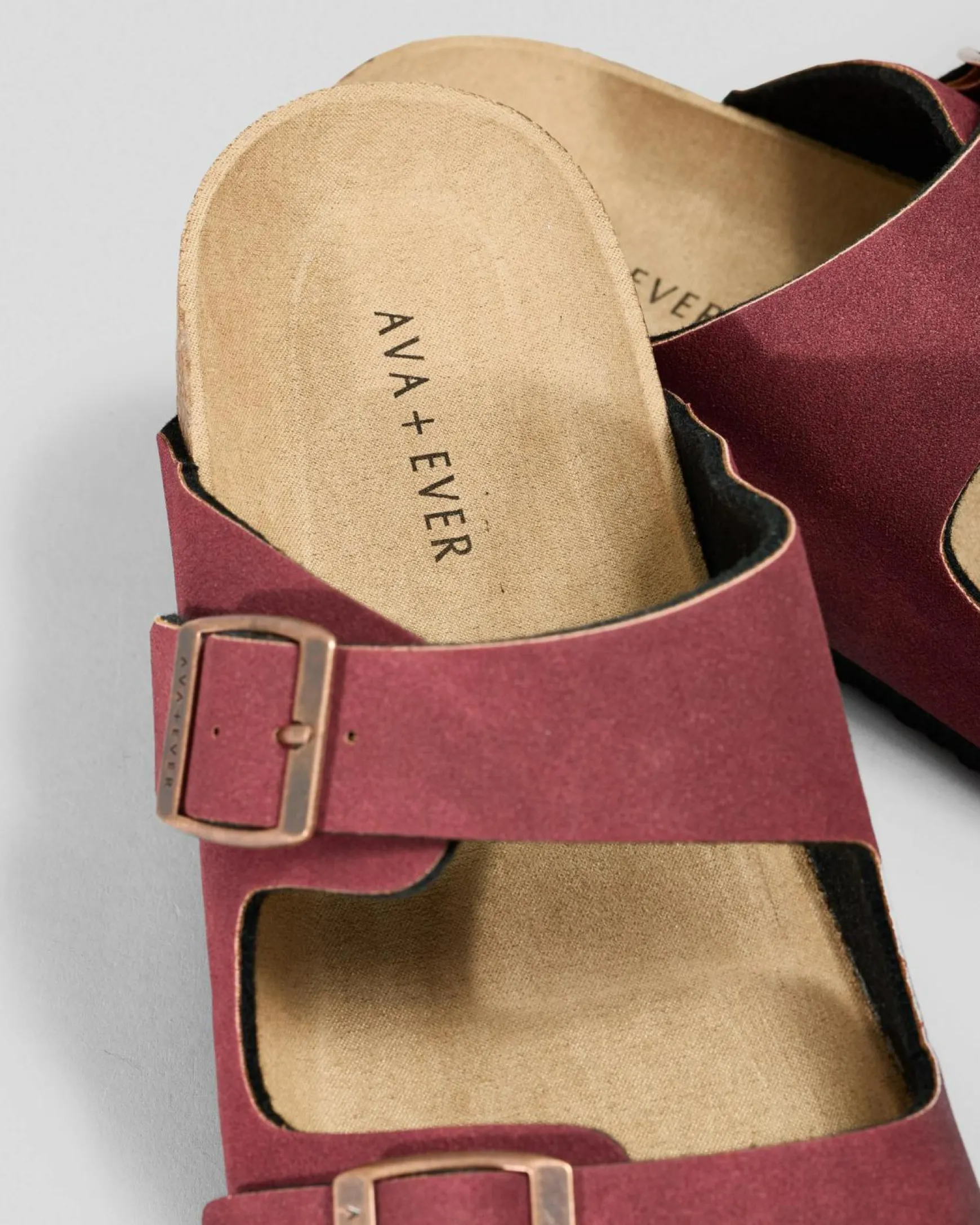 Cortina Slide Sandals