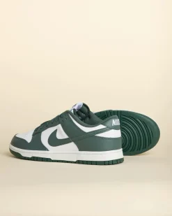 Dunk Low Retro Shoes