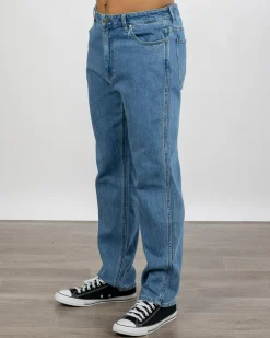 Easy Straight Jeans