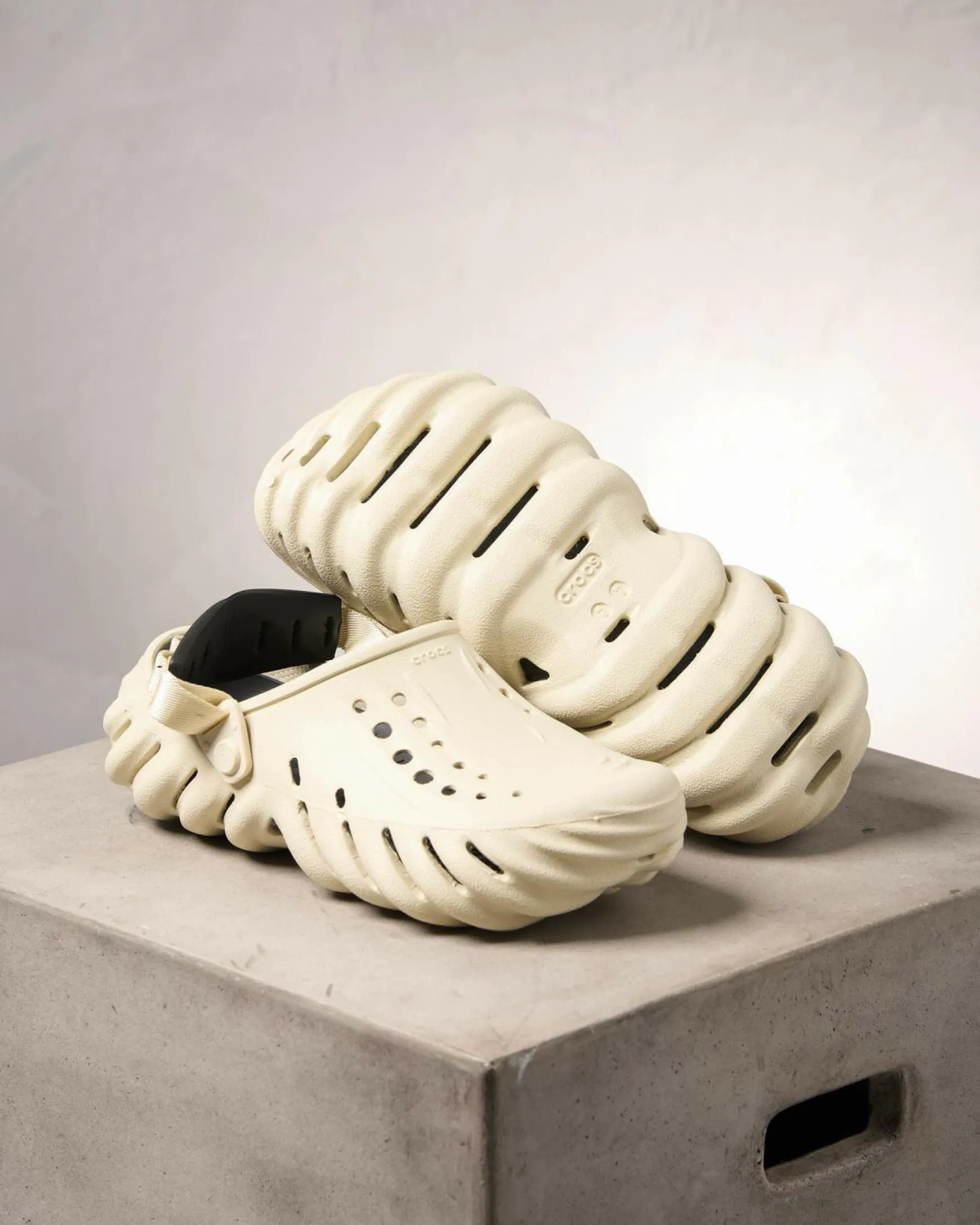 Echo Clogs