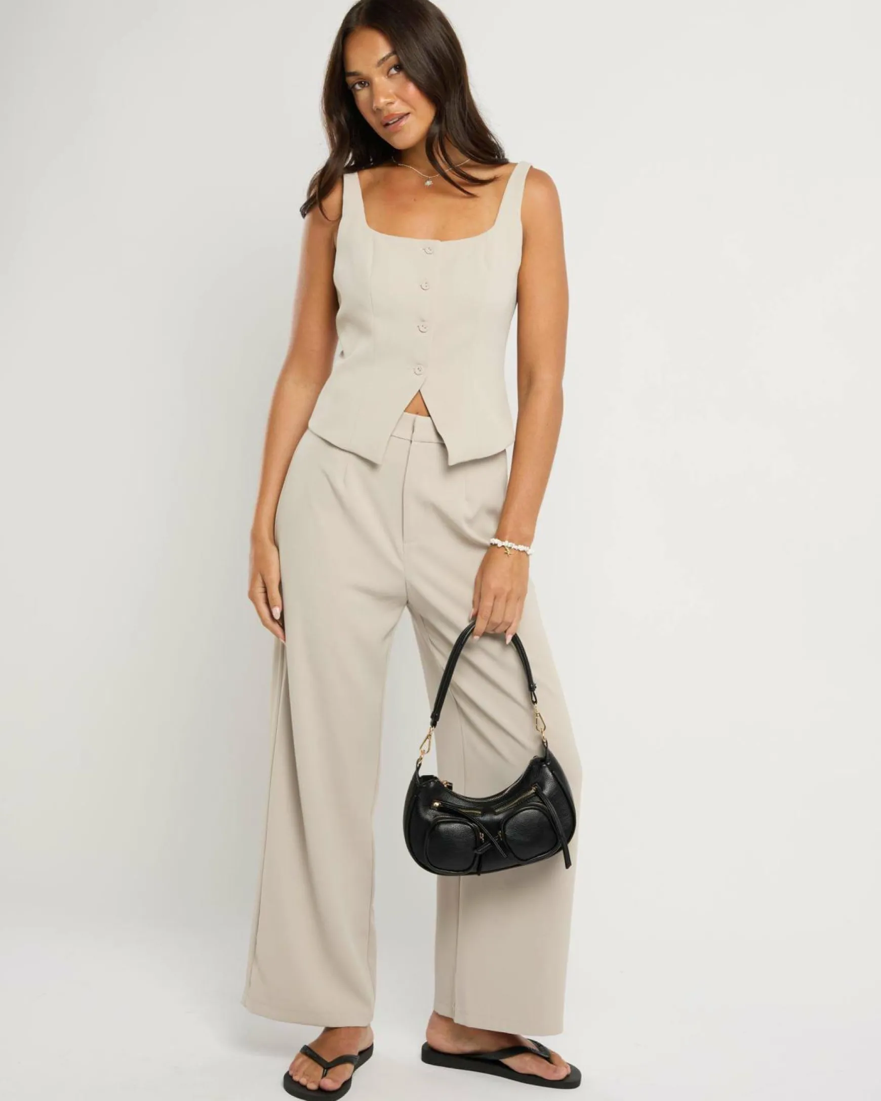 Elle Vest