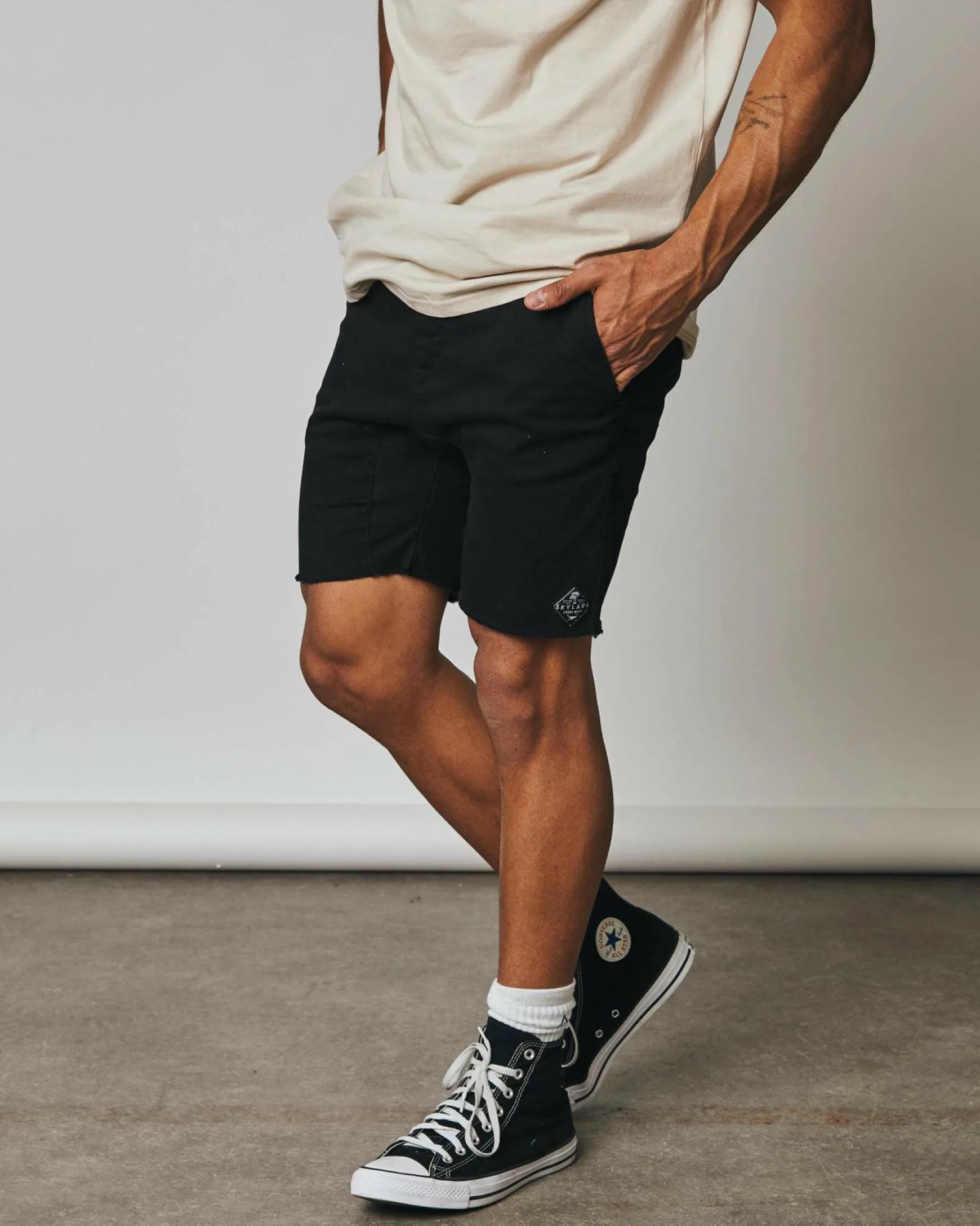 Erase Drop Crotch Walk Shorts