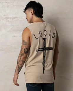 Essence Muscle Tank