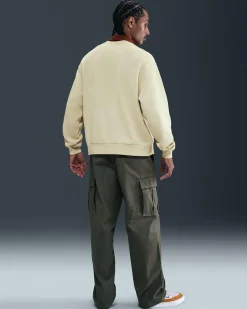 Essential Logo Crew Sweatshirt