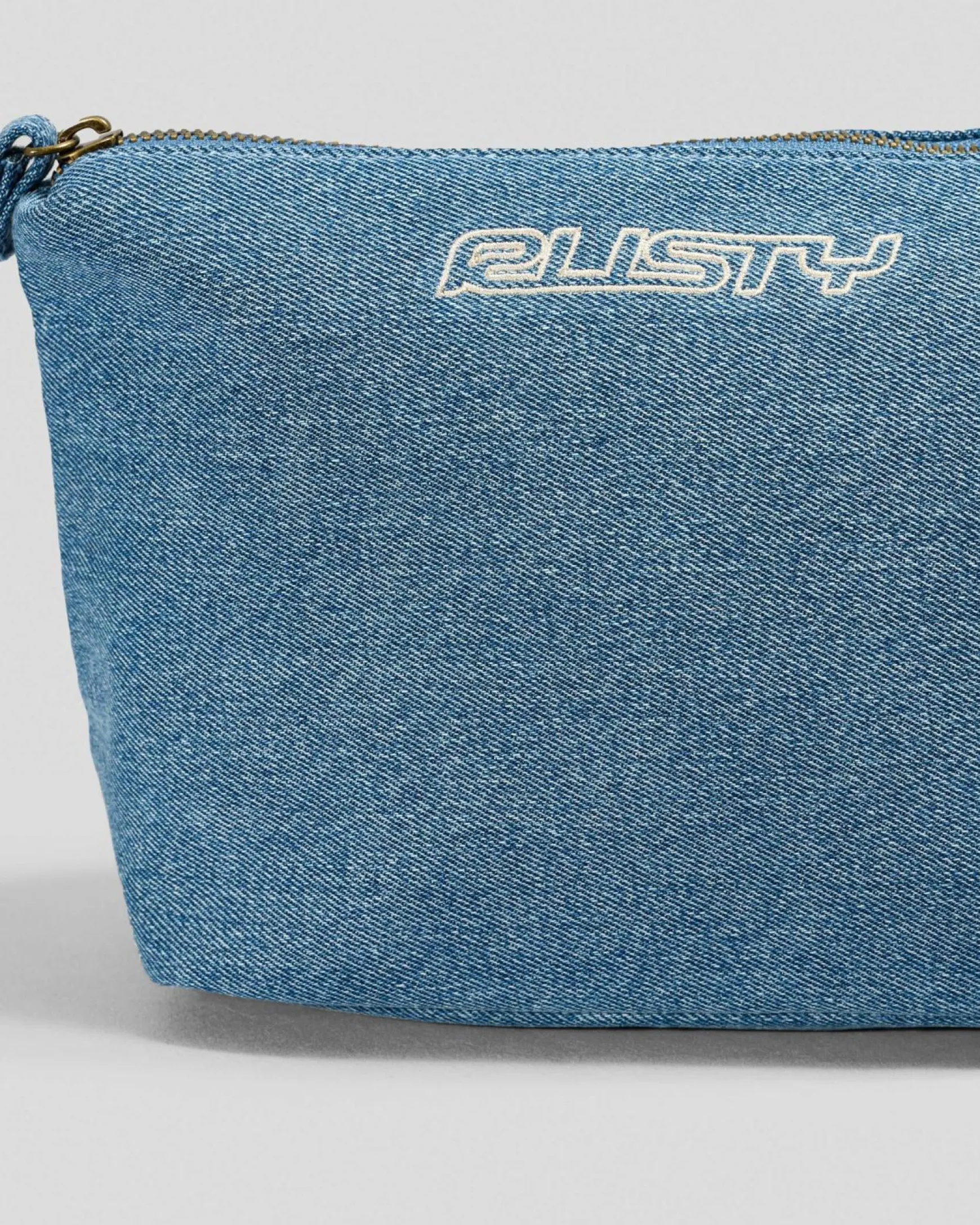 Essentials II Makeup Case