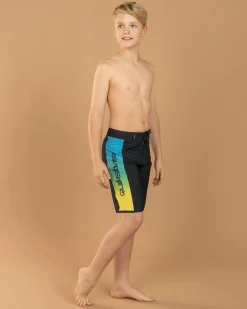 Everyday Holmes Yth 17