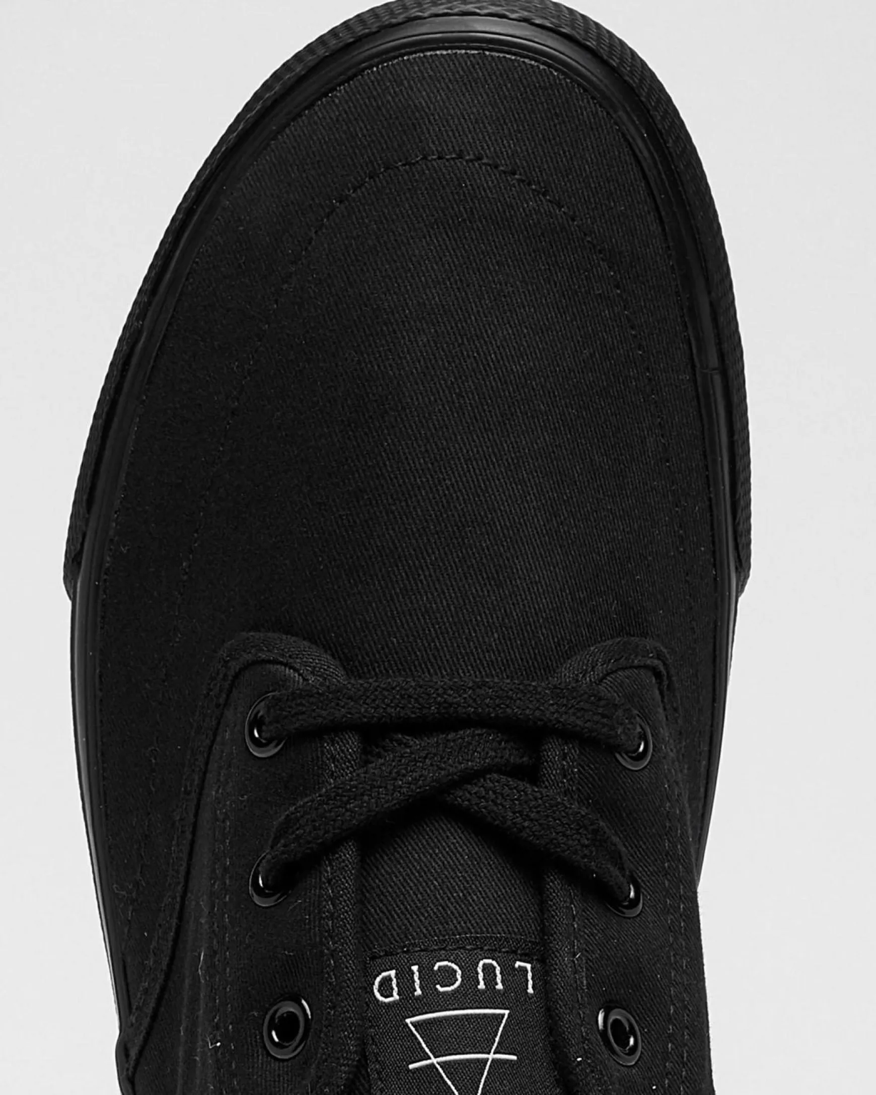 Geomet Shoes