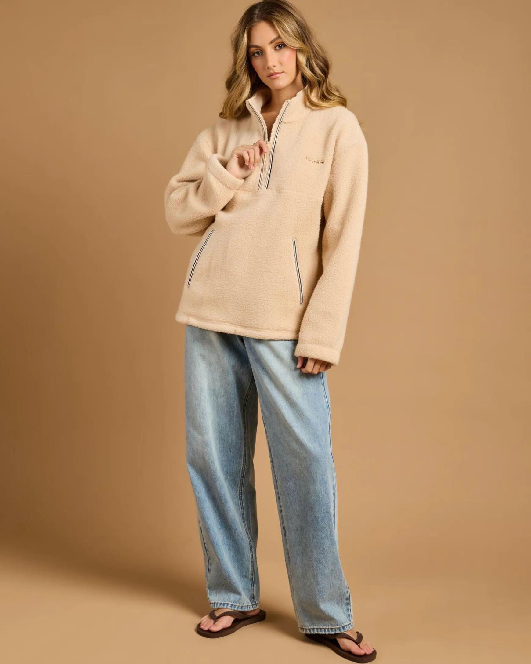 Heritage 1/4 Zip Sweatshirt