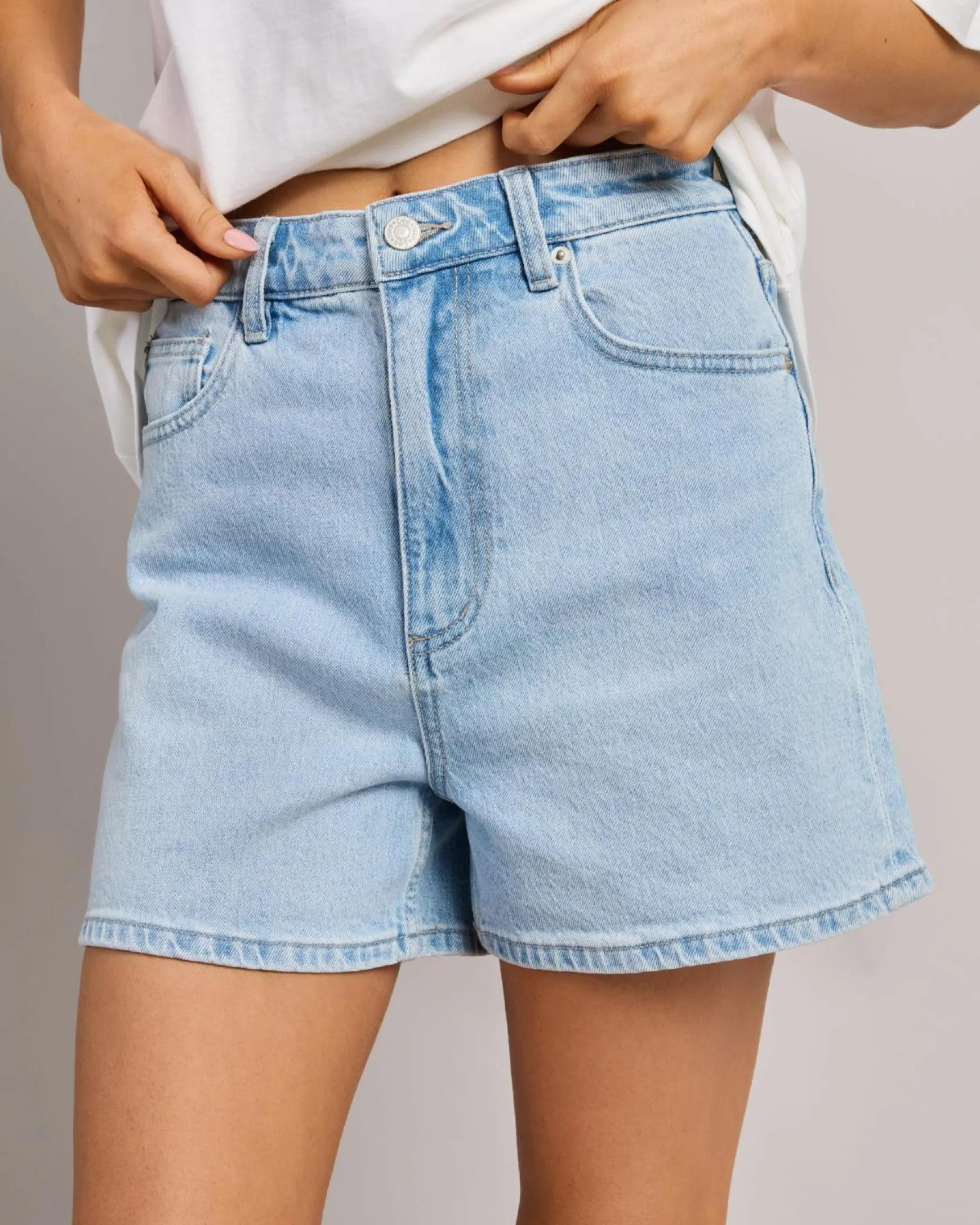 High Relaxed Shorts