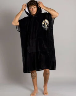 Hooked V3 Hooded Towel