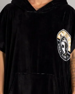 Hooked V3 Hooded Towel