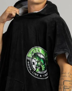 Hooked V3 Hooded Towel