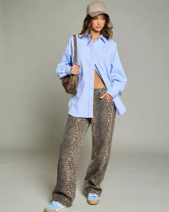 Icon Leo Straight Leg Jeans