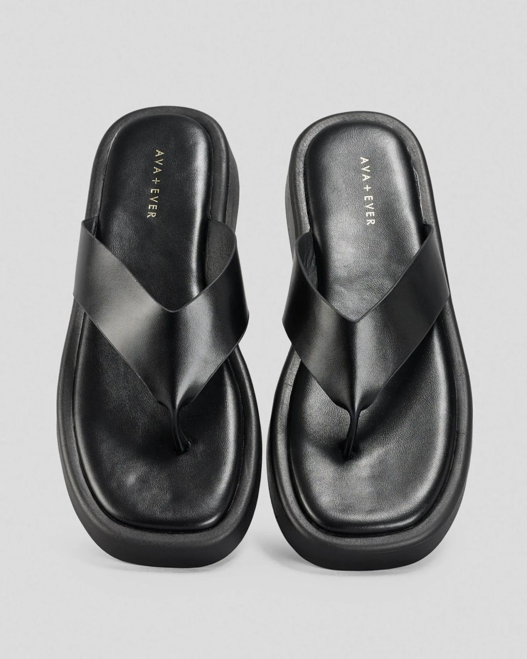 Kai Thong Sandals