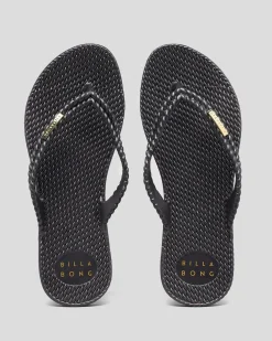 Kick Back Metallic Thongs