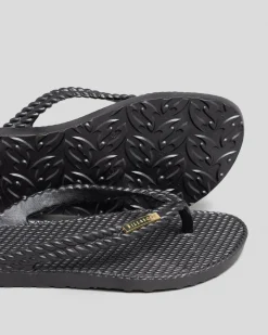 Kick Back Metallic Thongs