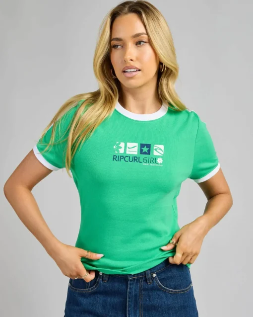 Las Dalias Fitted T-Shirt
