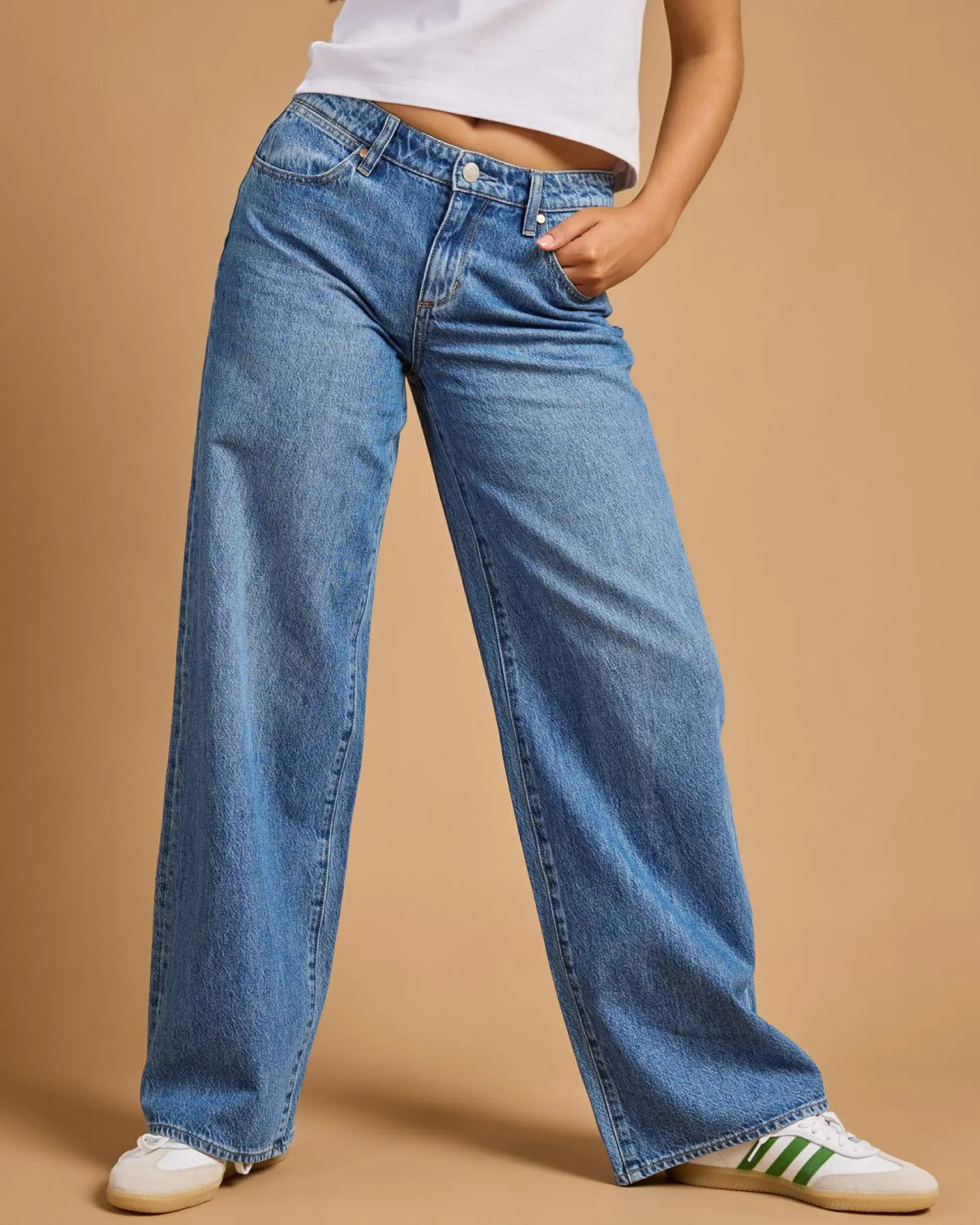 Low Farrah Super Baggy Jeans
