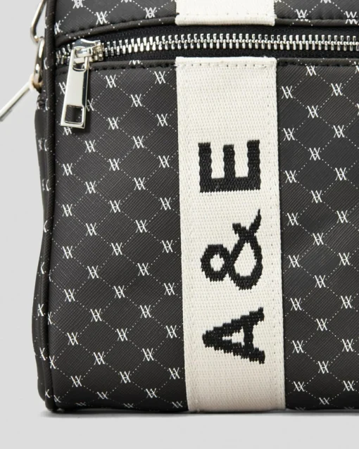Luna Messenger Bag