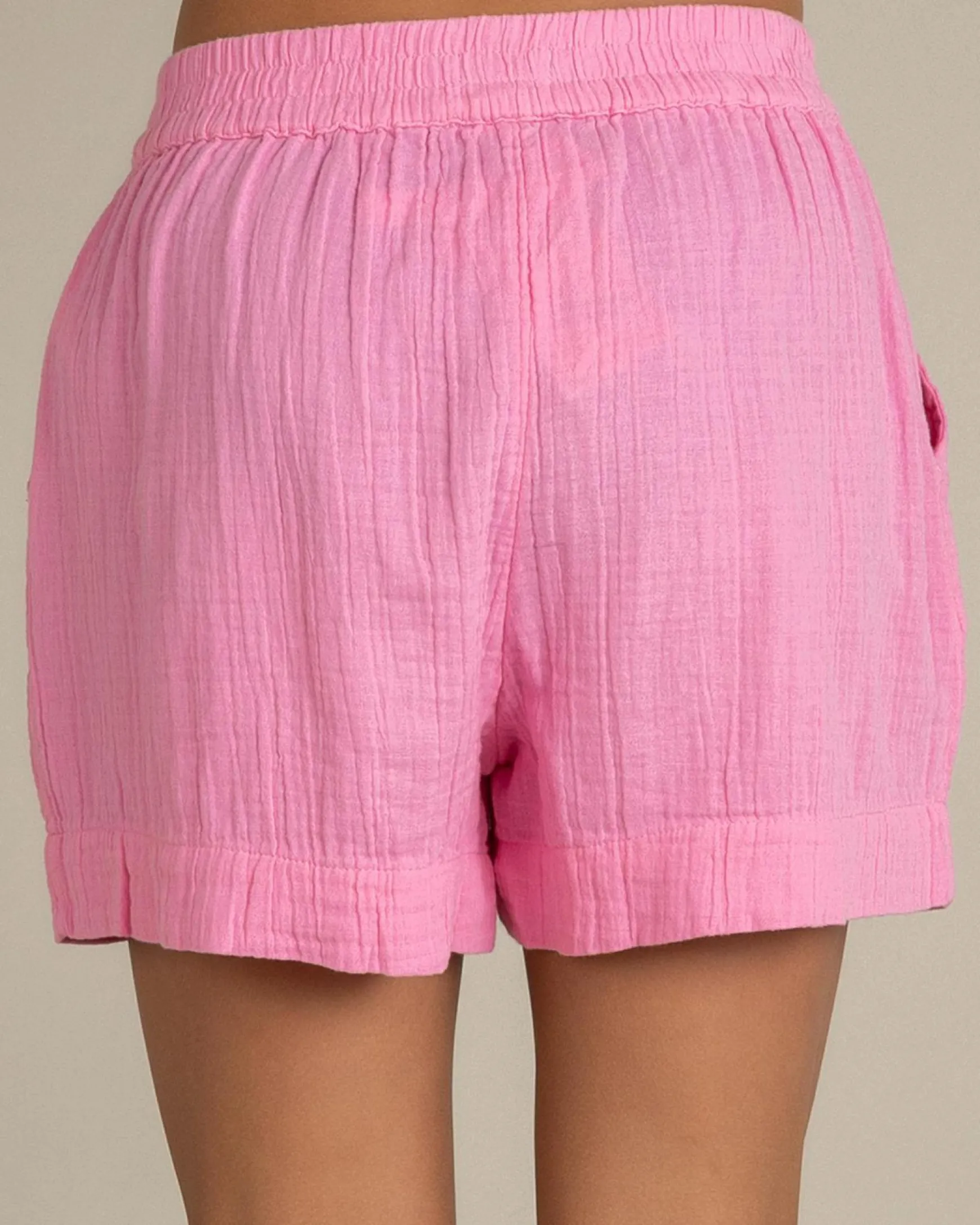 Milky Shell Shorts