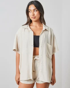 Nora Hawaii Short Sleeve Shirt