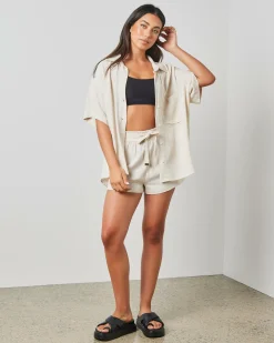 Nora Hawaii Short Sleeve Shirt