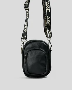 Onyx Messenger Bag