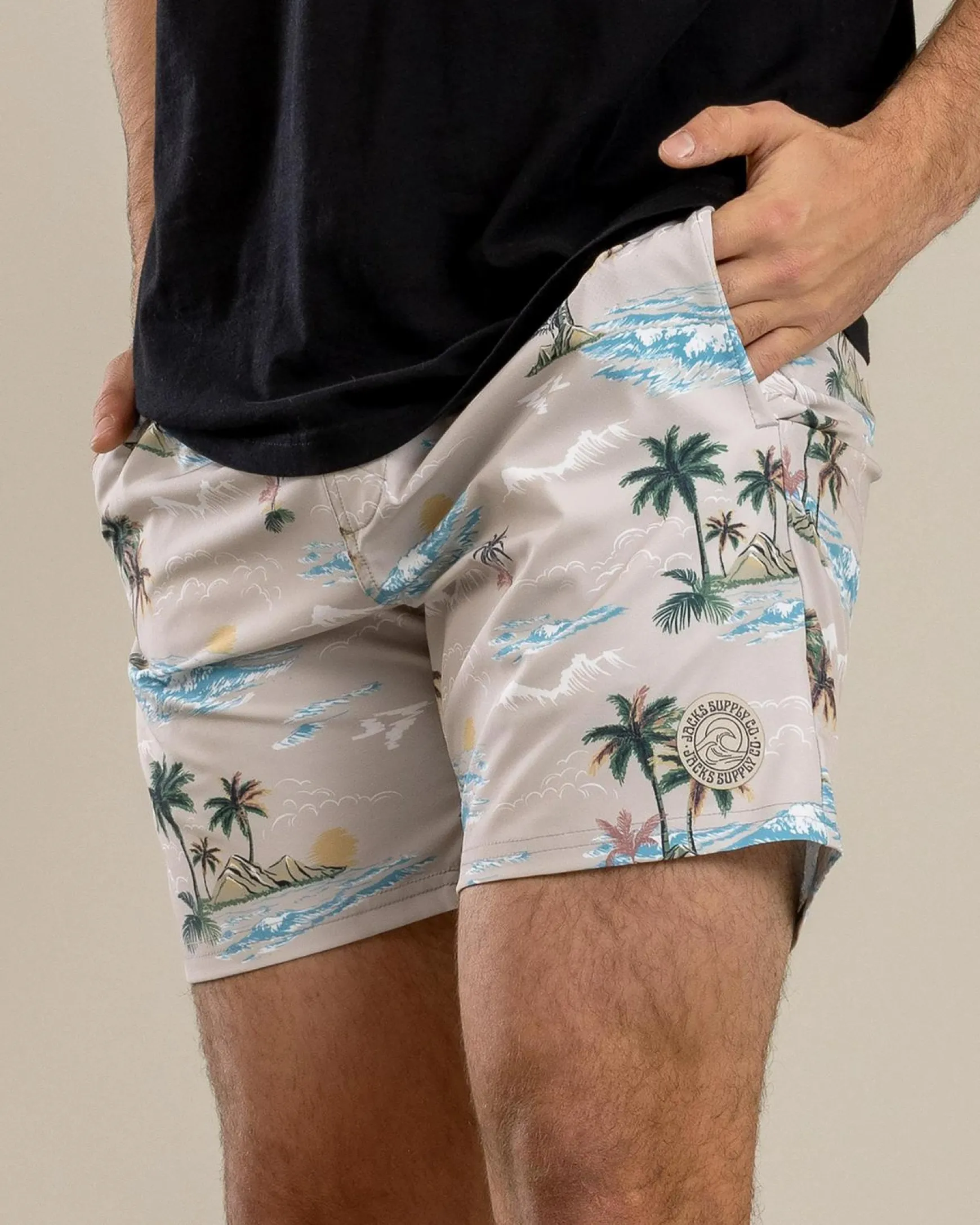 Palm Elastic Waist Shorts