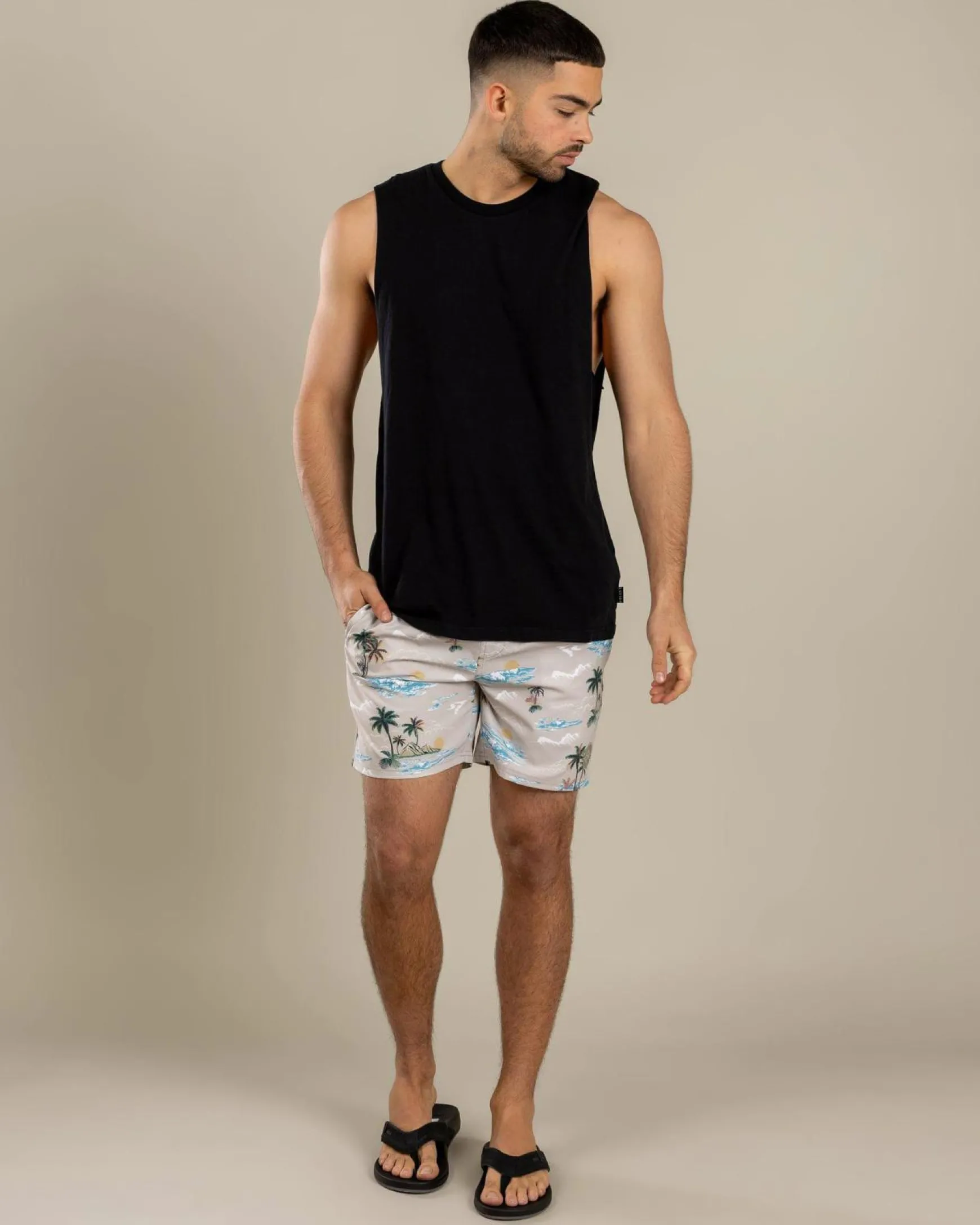 Palm Elastic Waist Shorts