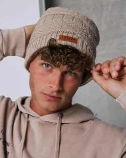 Pursuit Beanie