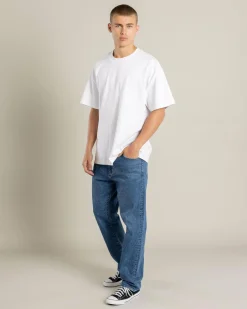 R4 Comfort Straight Jeans