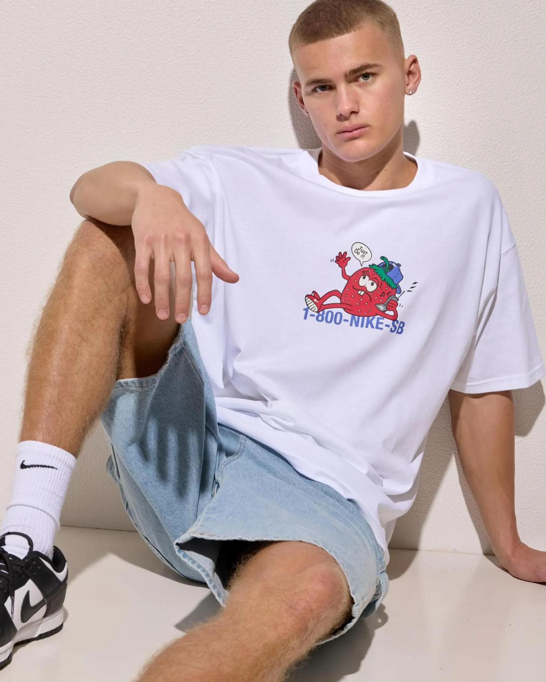 SB M90 Flip Phone T-Shirt