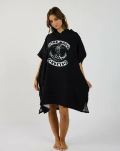 Skull Anchor Hooded Towel