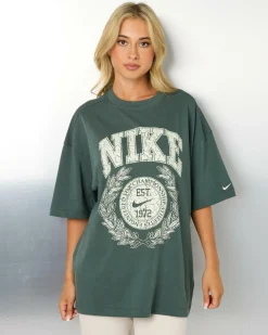 Sportswear Essential Women's Oversized T-Shirt