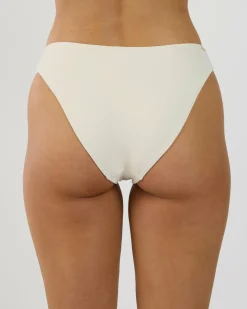 Sunkissed Diver Hike Bikini Bottom