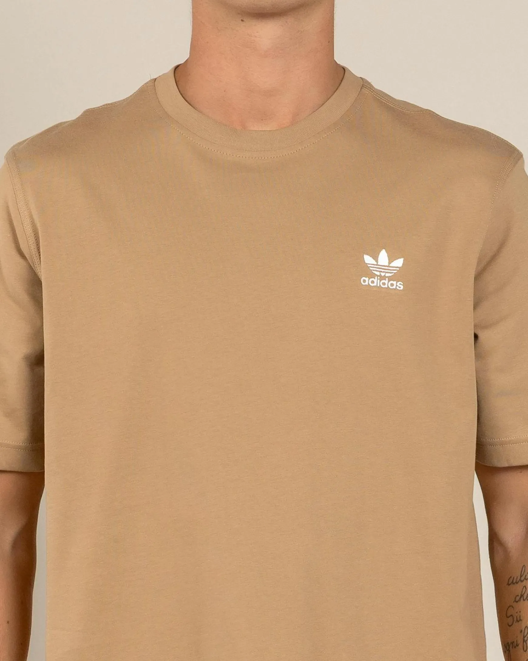 Trefoil Essential T-Shirt